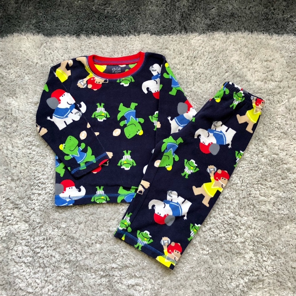 Boy’s Fleece PJ Pajama Set Sz 24 months